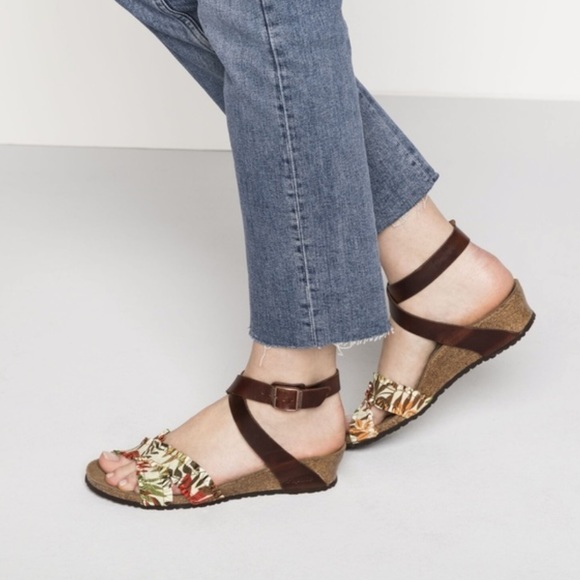 birkenstock lola sandals